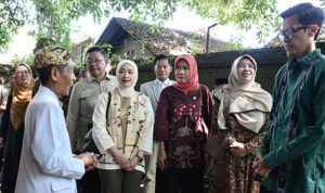 vu-komisi-xi-ke-cirebon
